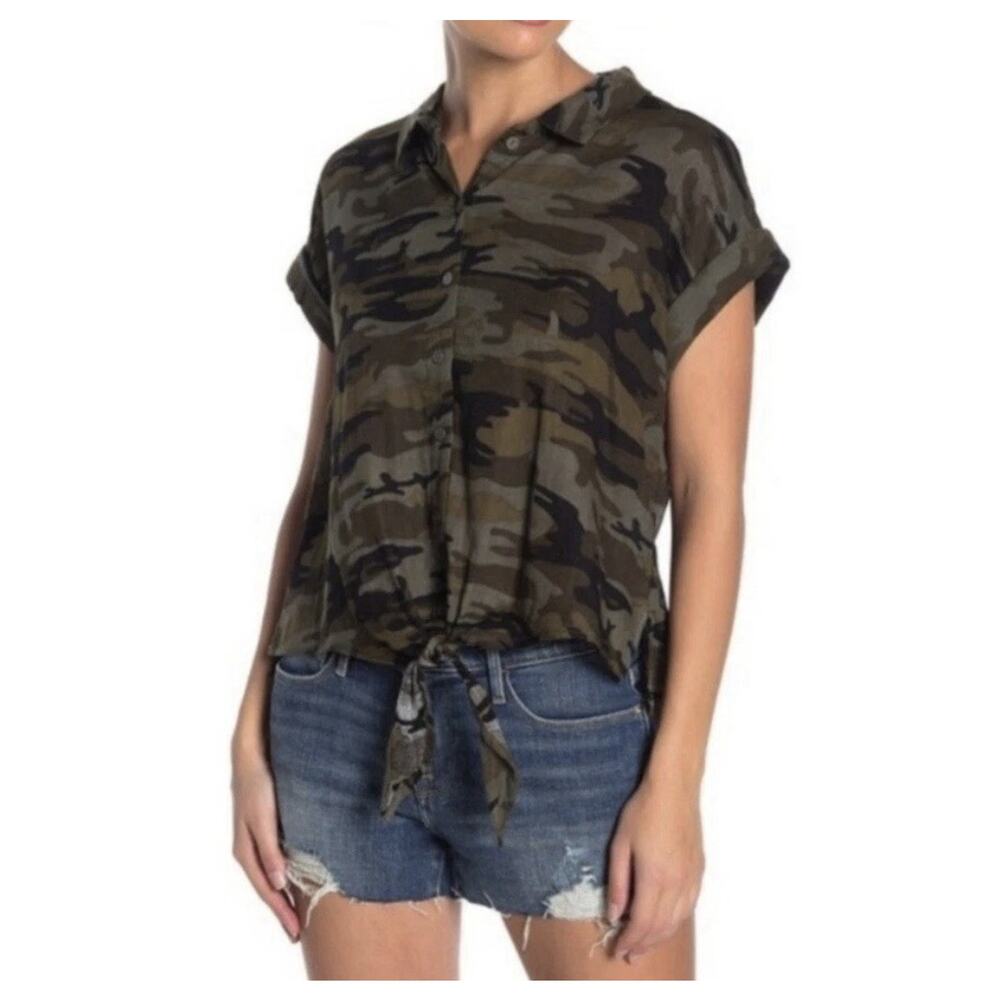 SANCTUARY Camo Print Button Tie Front Short Sleeve Top Size Medium 100% Cotton